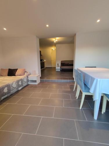 Logement Entier � 5 Min De La Plage Santa Giulia.