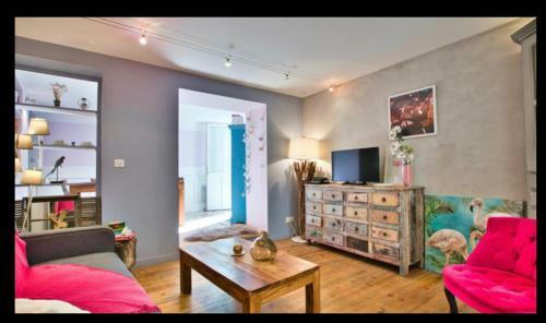 La Maison Des Roches 4-6 Personnes Avec Terrasse