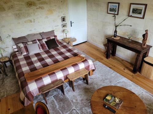 4 Bedrooms In A Charming House With Swimming Pool