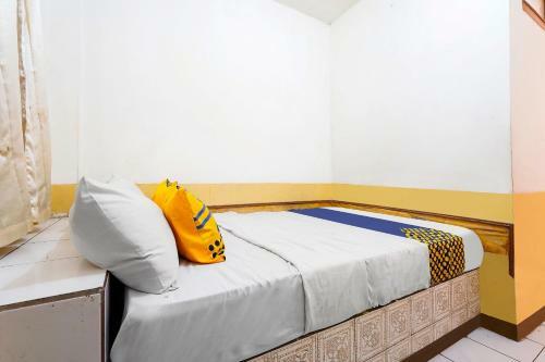 Spot On 91444 Hotel Arimbi