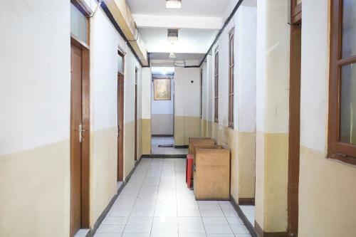 Spot On 91444 Hotel Arimbi
