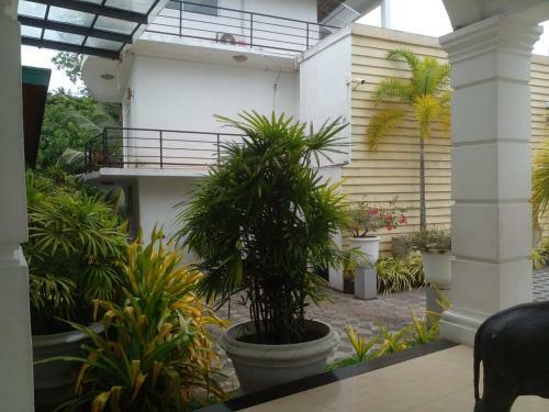 Hotel Amaa River Garden