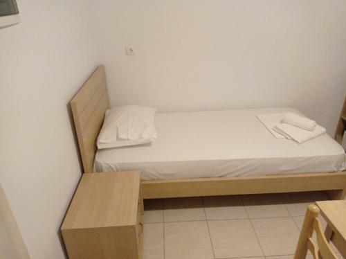 Alex's Apartment
