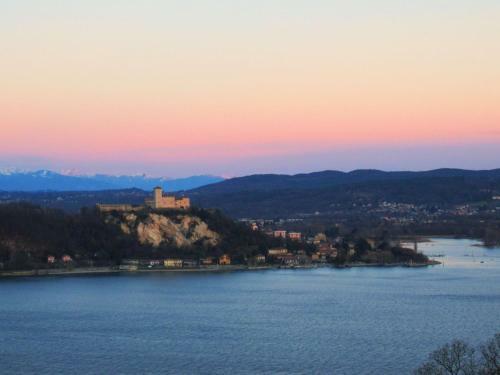 Lodge Holiday Home Ticino Riviera Uno Pia Due