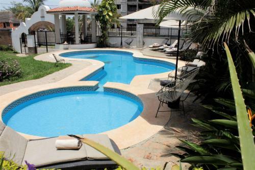 Hotel Para�so Bucer�as