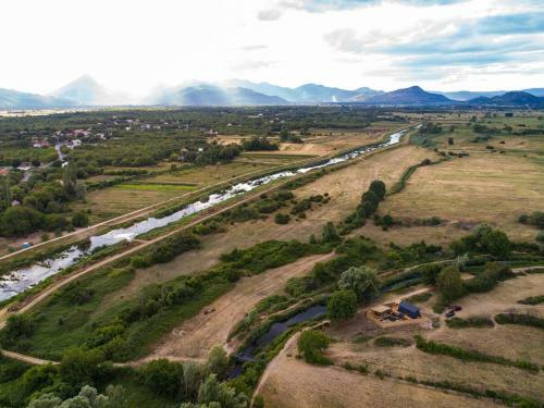 Hostal Glamping House Two Rivers