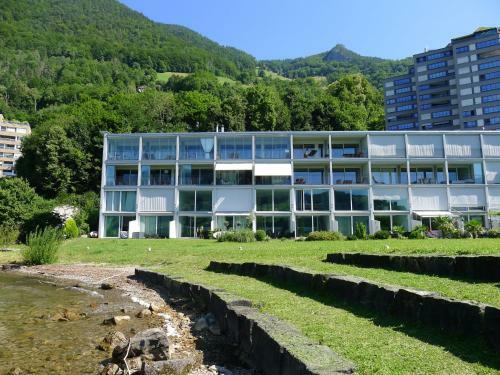 Apartment Waterfront Stays
