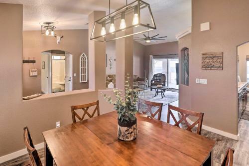 Bullhead City Oasis With Fire Pit And Mtn View!