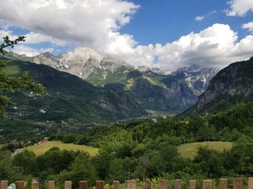 Hostal Bujtina Carku