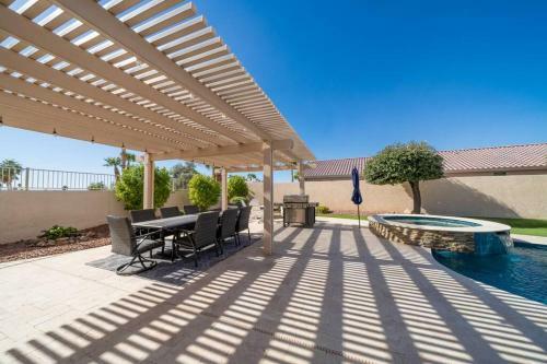 New! Lake Havasu Oasis W/ Custom Pool & Spa-