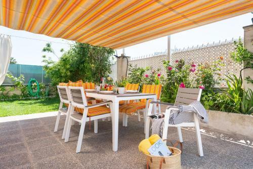Villa Luna, Beach And Pool