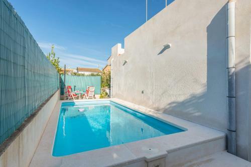 Villa Casa Blanca, Pool And Beach