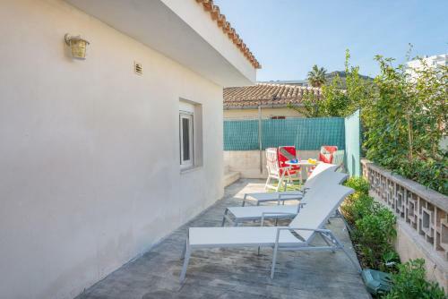 Villa Casa Blanca, Pool And Beach