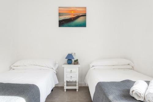 Villa Casa Blanca, Pool And Beach