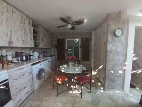 Apartamento House Of Hearts, Baosici, Beachfront