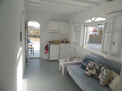 Feroniki Mykonos