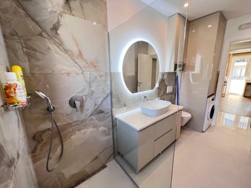 Glam Apartment 1br/tivat/a Step From The Beach