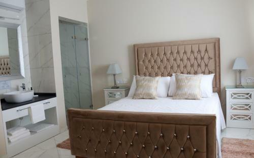 Hostal 100 Boutique Living