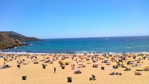 Splendid 2br Apartment In Central St Julians