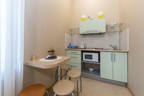 Hostal Valensija Studio Apartment Hotel