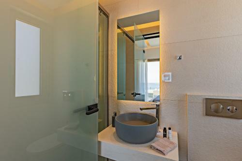 Luxurious Villa Aqua - With 2 Heated Pools