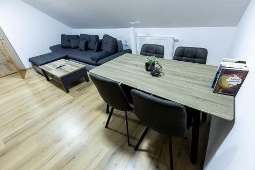 Apartmani Tom?i?