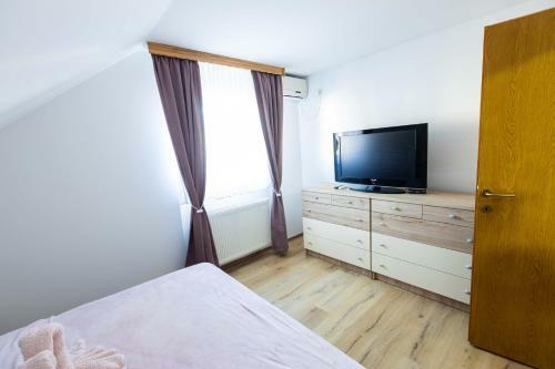 Apartmani Tom?i?