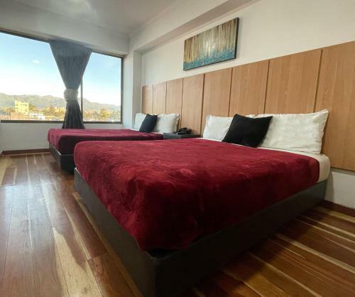 Hotel Travel Gold