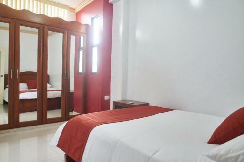 Apartamento Marcecila Departamentos, Suite Ejecutiva En El Centro de Manta