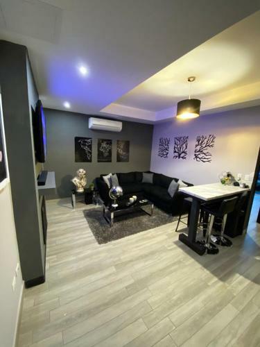 One-bedroom Apartment Atenea