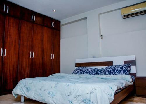 Bed & Breakfast Ebs Legends Luxurious