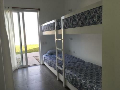 Apartamento Concrete Escape Spacious 5br Residence In Paracas