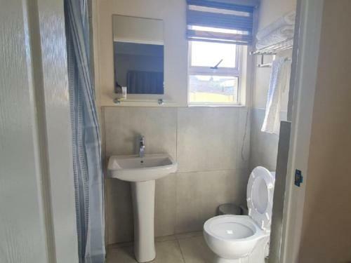 Benoni N12 Hotel