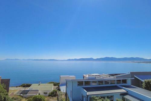 Villa 111 Memories - De Kelders Home With A View