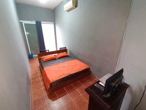 Hotel Homestay Adah