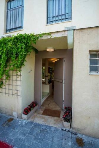 Magical 4br Neve Tzedek And 5 Min Walk To Beach