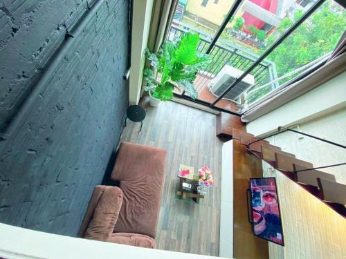 Mayhouse - Duplex Sky View 01hb
