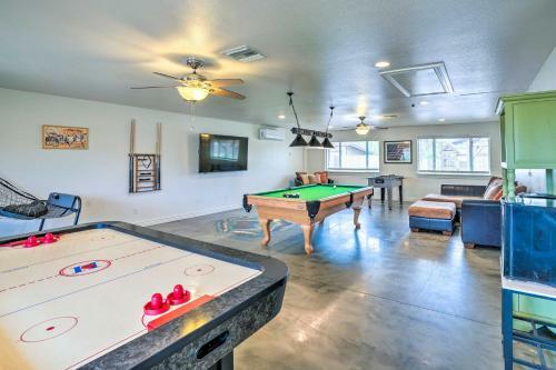 Modern Glendale Desert Destination With Patio!
