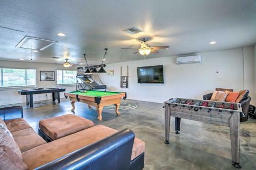Modern Glendale Desert Destination With Patio!