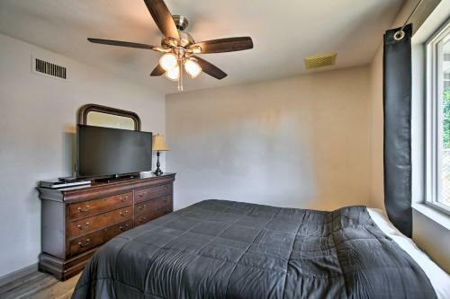 Charming Home Less Than 11 Mi To Downtown Phoenix!