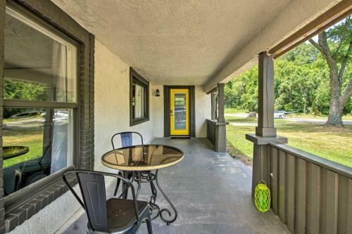 Bright Home With Fire Pit, Near Back 40 Trail!