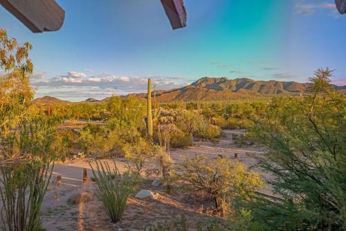 Tucson Natural 5br By Casago