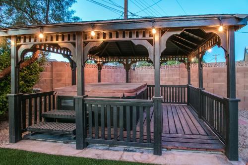 Blissful Zen Close To Old Town Scottsdale.