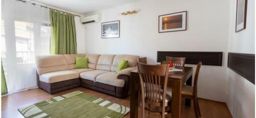 Tonita Apartment