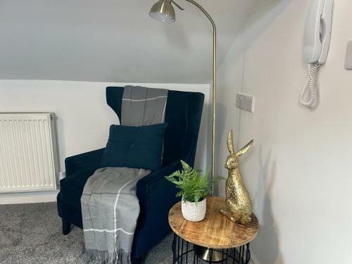 Hostal 5 Bed Home On Birdwell Road - Free Parking