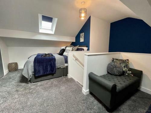 Hostal 5 Bed Home On Birdwell Road - Free Parking