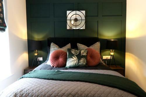Hostal 5 Bed Home On Birdwell Road - Free Parking