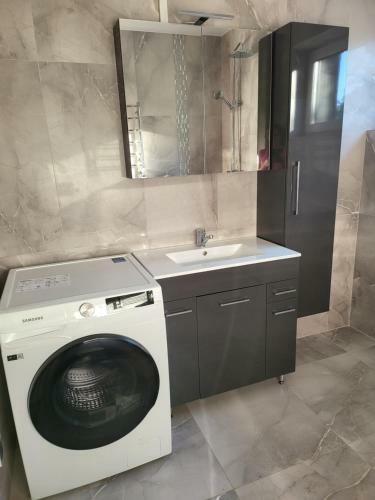 Vomikay Villa