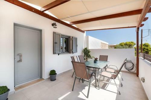 Van Loui's II Place