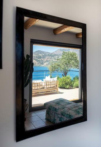Villa Aiolos: Above The Sea, Within Agios Nikolaos